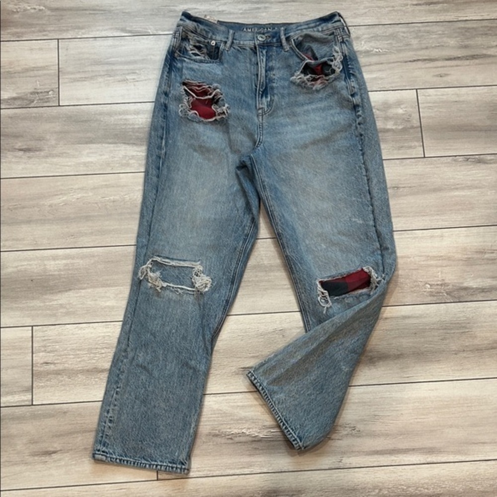 AEO Highest rise 90s boyfriend jeans size 8 distressed plaid